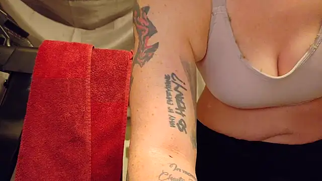 wetgerman 2 online show from December 19, 5:10 am