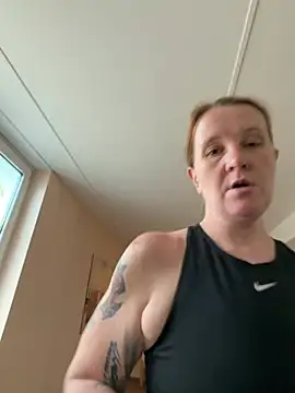 Snapshot of wetgerman_2 chatting on June 11, 8:55 am wetgerman 2 online show from June 11, 8:55 am