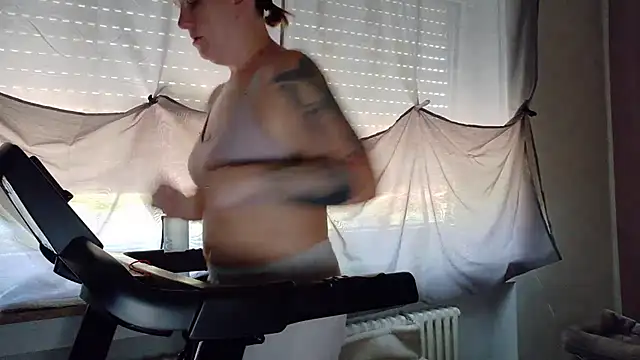 Snapshot of wetgerman_2 chatting on July 13, 10:25 am wetgerman 2 online show from July 13, 10:25 am