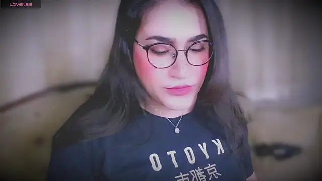 Snapshot of MERA_arab chatting on February 8, 11:55 pm MERA arab online show from February 8, 11:55 pm