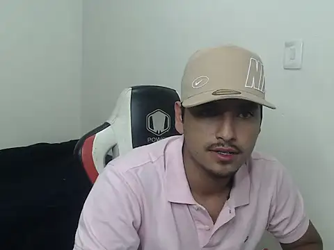Snapshot of kylian_07 chatting on June 7, 3:01 am kylian 07 online show from June 7, 3:01 am