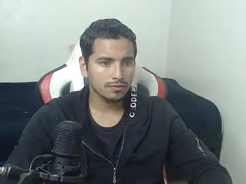 Snapshot of kylian_07 chatting on June 17, 2:22 am kylian 07 online show from June 17, 2:22 am