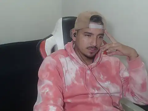 kylian 07 online show from April 18, 4:04 am