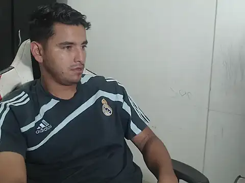 kylian 07 online show from December 5, 2:43 am