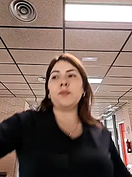 Snapshot of mady_gigi chatting on March 3, 12:17 pm mady gigi online show from March 3, 12:17 pm