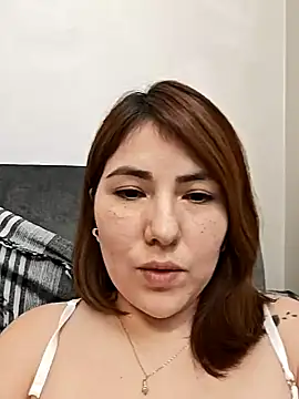 Snapshot of mady_gigi chatting on February 9, 8:13 pm mady gigi online show from February 9, 8:13 pm