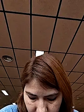Snapshot of mady_gigi chatting on March 20, 11:49 am mady gigi online show from March 20, 11:49 am