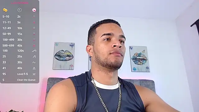 Snapshot of Bigcock_21cm_ chatting on December 11, 7:57 pm Bigcock 21cm  online show from December 11, 7:57 pm