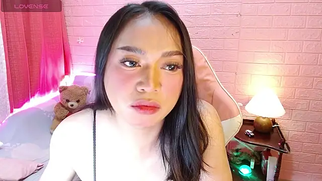 Snapshot of Mast3rOfDesire chatting on December 16, 1:59 pm Mast3rOfDesire online show from December 16, 1:59 pm