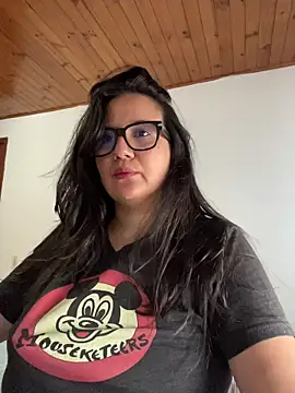 Snapshot of SWEETLILY18 chatting on July 2, 12:44 pm SWEETLILY18 online show from July 2, 12:44 pm