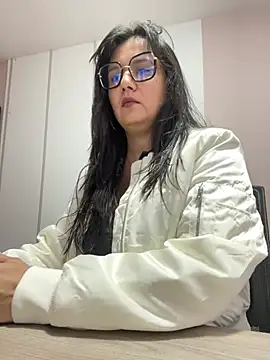 Snapshot of SWEETLILY18 chatting on February 27, 11:28 am SWEETLILY18 online show from February 27, 11:28 am
