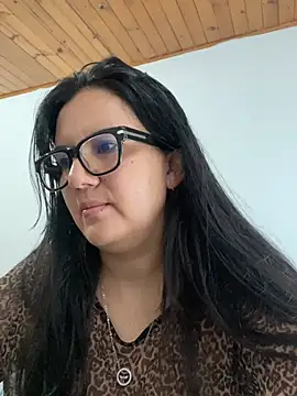 SWEETLILY18 online show from April 9, 12:55 pm