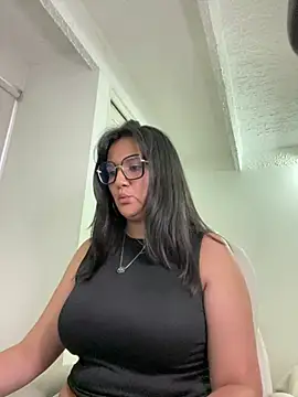 Snapshot of SWEETLILY18 chatting on February 26, 11:11 am SWEETLILY18 online show from February 26, 11:11 am