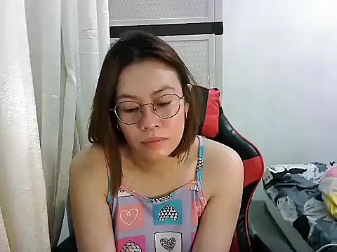 crizzybel online show from March 8, 3:13 pm