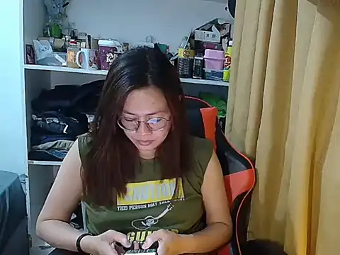 Snapshot of crizzybel chatting on April 28, 5:28 pm crizzybel online show from April 28, 5:28 pm
