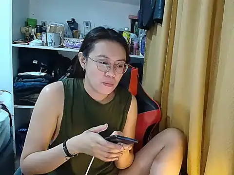 crizzybel online show from February 28, 6:07 pm