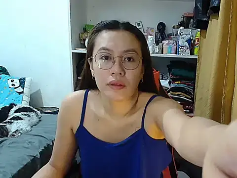 crizzybel online show from February 10, 9:58 pm