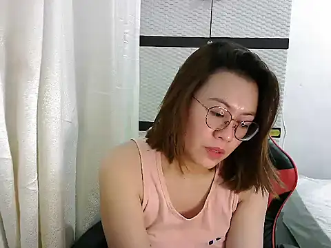 crizzybel online show from March 18, 1:23 pm