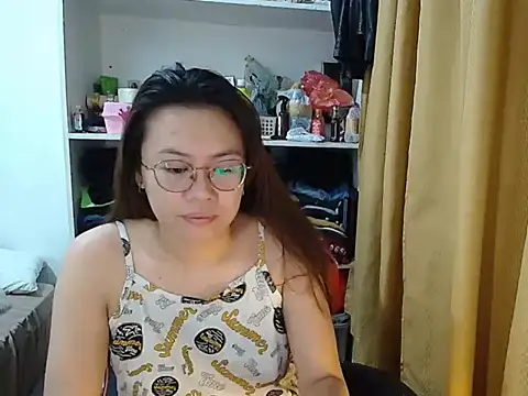 crizzybel online show from March 28, 5:14 pm