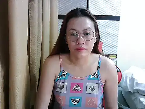 crizzybel online show from October 15, 7:33 pm