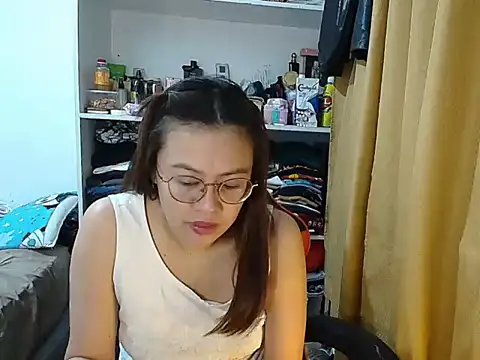 crizzybel online show from February 21, 4:31 pm