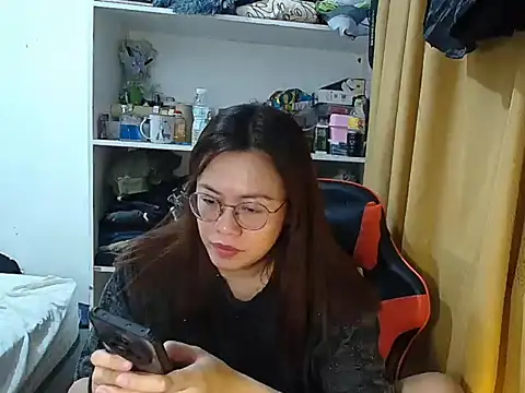 Snapshot of crizzybel chatting on May 5, 5:38 pm crizzybel online show from May 5, 5:38 pm