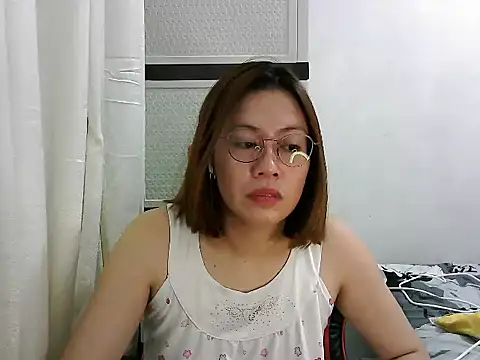 crizzybel online show from March 7, 3:19 am