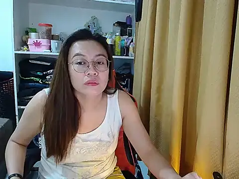 crizzybel online show from March 21, 2:10 pm