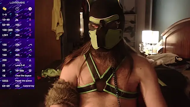 kinkywolf429 online show from November 18, 5:22 am