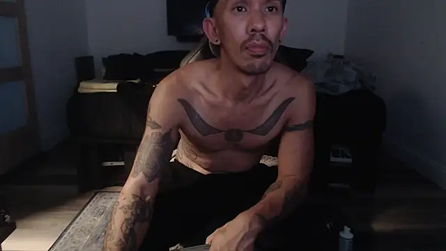 inc25cbxh online show from December 13, 11:22 pm