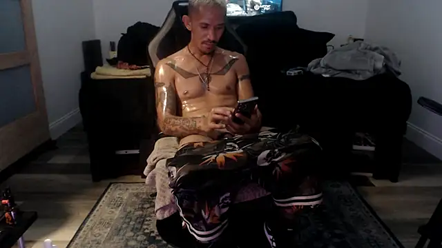 inc25cbxh online show from December 14, 1:17 pm