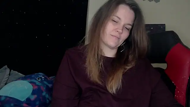 Snapshot of ToxicLilly chatting on February 3, 8:46 am ToxicLilly online show from February 3, 8:46 am