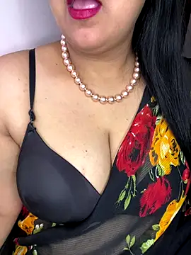 Snapshot of Zoya_Varma004 chatting on December 22, 6:13 am Zoya Varma004 online show from December 22, 6:13 am