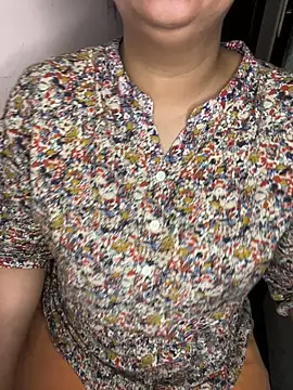 Zoya Varma004 online show from April 4, 2:45 pm