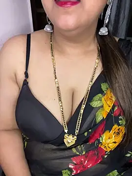 Snapshot of Zoya_Varma004 chatting on May 17, 11:21 am Zoya Varma004 online show from May 17, 11:21 am