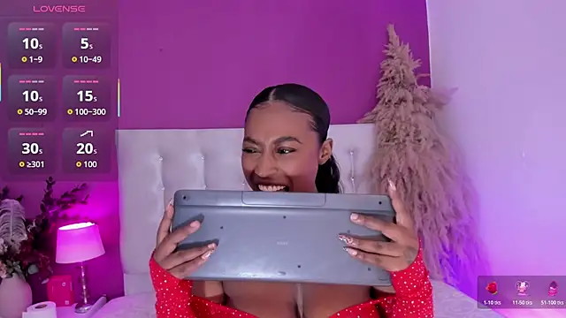 Brunna-Brownn online show from July 6, 11:50 am