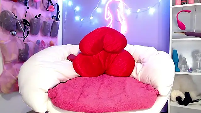 Sweeeets85 online show from November 24, 2:17 pm