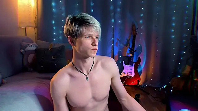 Breston Sweet online show from February 16, 9:02 pm