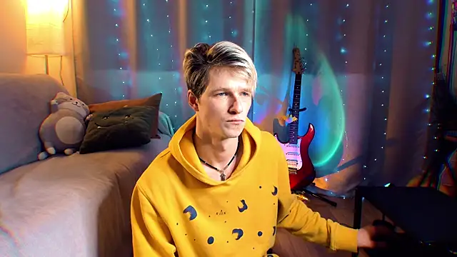 Breston Sweet online show from March 2, 2:24 pm