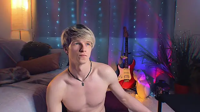 Breston Sweet online show from April 28, 2:27 am