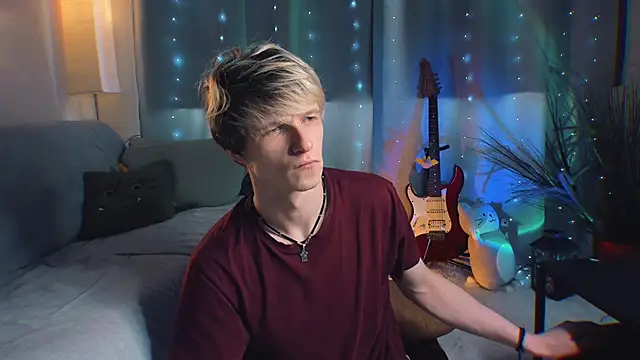 Breston Sweet online show from April 30, 2:35 pm