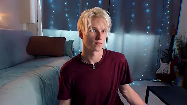 Snapshot of Breston_Sweet chatting on July 15, 7:48 am Breston Sweet online show from July 15, 7:48 am