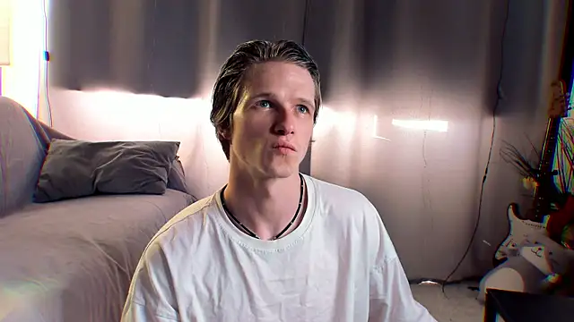Snapshot of Breston_Sweet chatting on June 12, 5:00 pm Breston Sweet online show from June 12, 5:00 pm