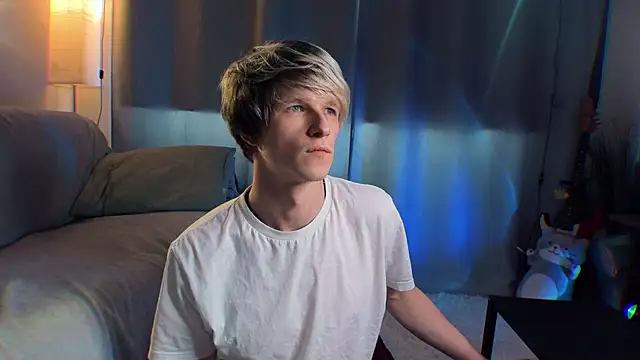 Breston Sweet online show from May 31, 3:23 am