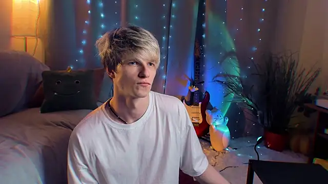 Breston Sweet online show from April 15, 6:56 pm