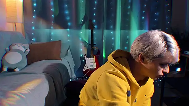 Breston Sweet online show from December 14, 8:09 am