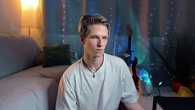 Breston Sweet online show from April 3, 4:41 am