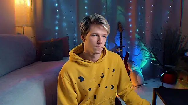 Breston Sweet online show from March 29, 7:26 pm