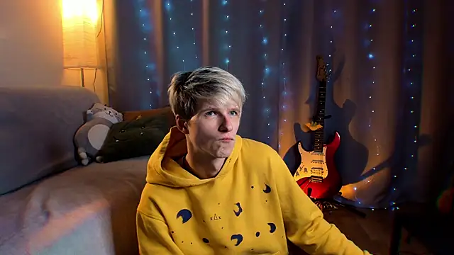 Breston Sweet online show from March 1, 7:58 pm