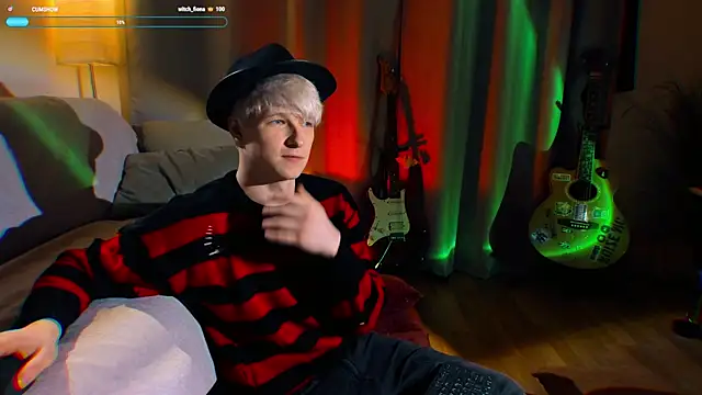 Breston Sweet online show from October 30, 8:28 pm